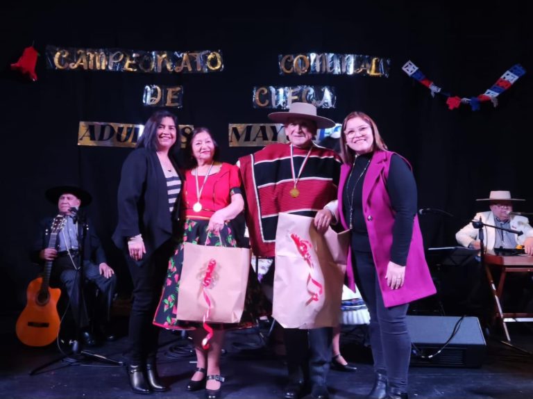 Valdivia ya tiene campeones comunales de cueca del «Adulto Mayor»