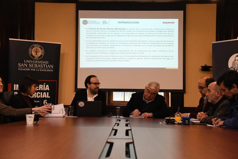 Informe elaborado entre USS y Equifax indica caída en número de morosos en Los Ríos pero aumenta mora promedio en grupo de personas de 18 a 24 años
