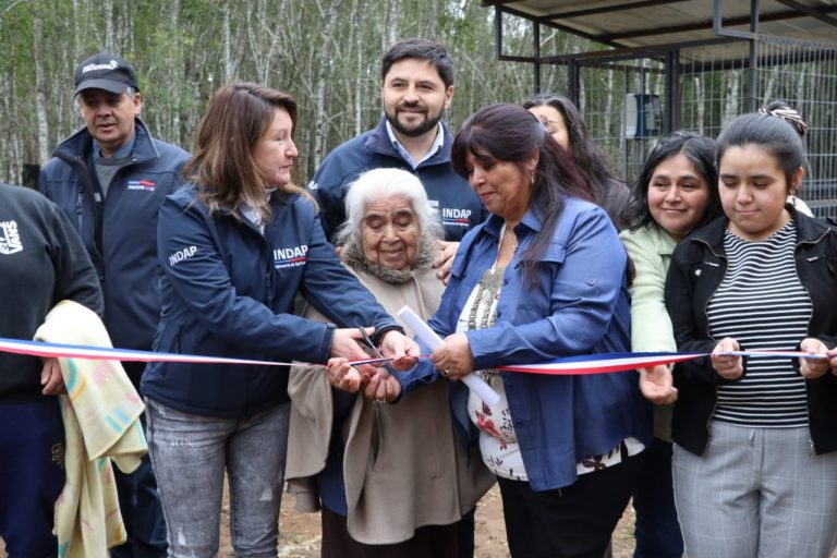 Grupo de mujeres campesinas inauguró pozo profundo con apoyo de fondos INDAP en Mariquina