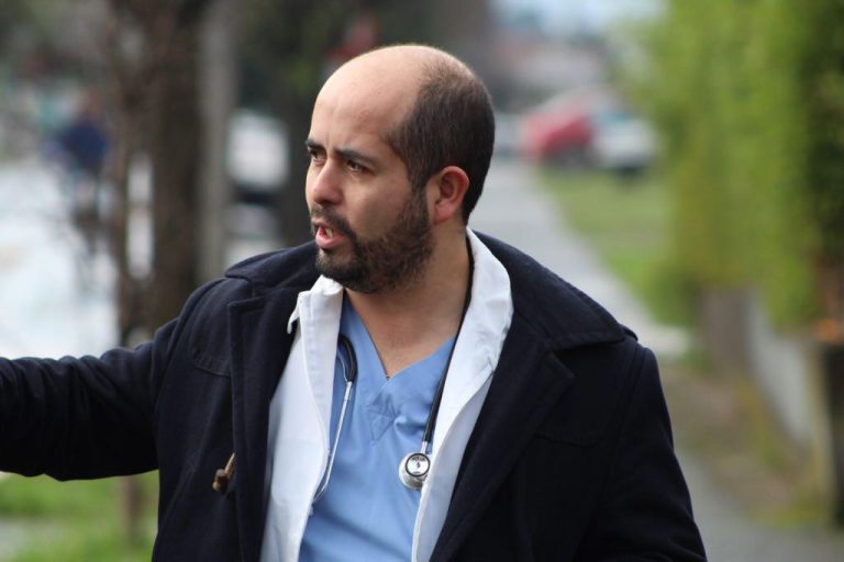 Alcalde de Paillaco sostiene que Contraloría “no reprochó” su labor como médico en Cesfam