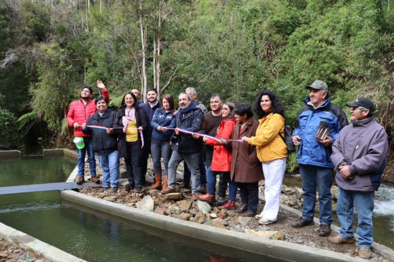Comunidad Indígena de Iñipulli inaugura mejoramiento de proyecto de riego con ayuda de INDAP.