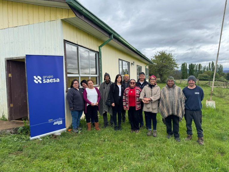 Saesa entrega nueva instalación eléctrica en localidad de San Miguel en La Unión