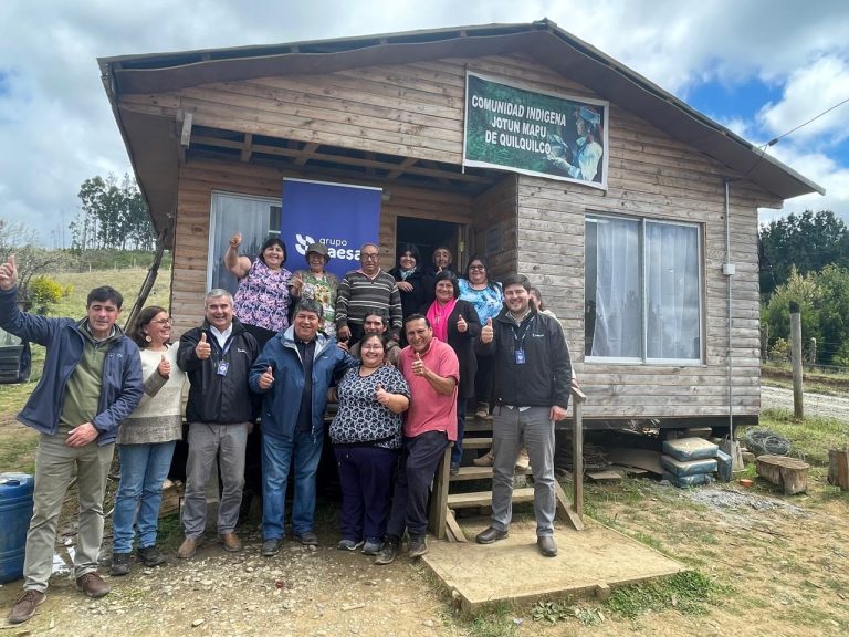 Saesa entrega nueva instalación eléctrica en sector rural de Quilquilco