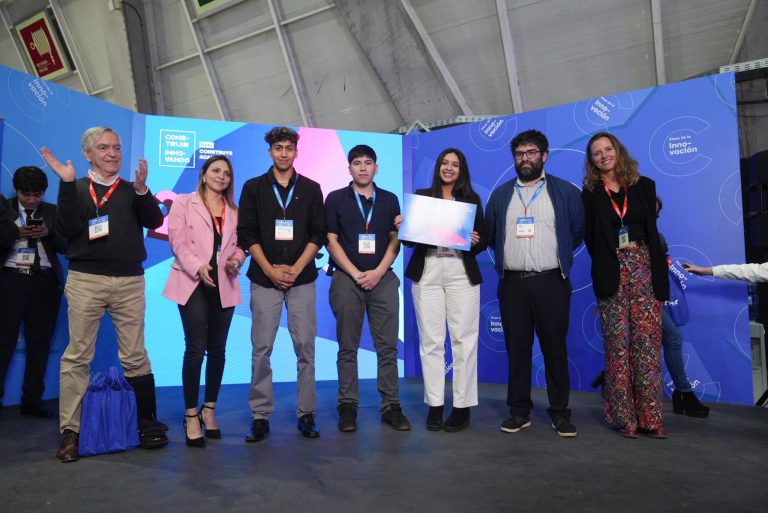 Estudiantes de la UACh lograron el segundo lugar en el Reto Construye Academia realizado en la Feria Edifica