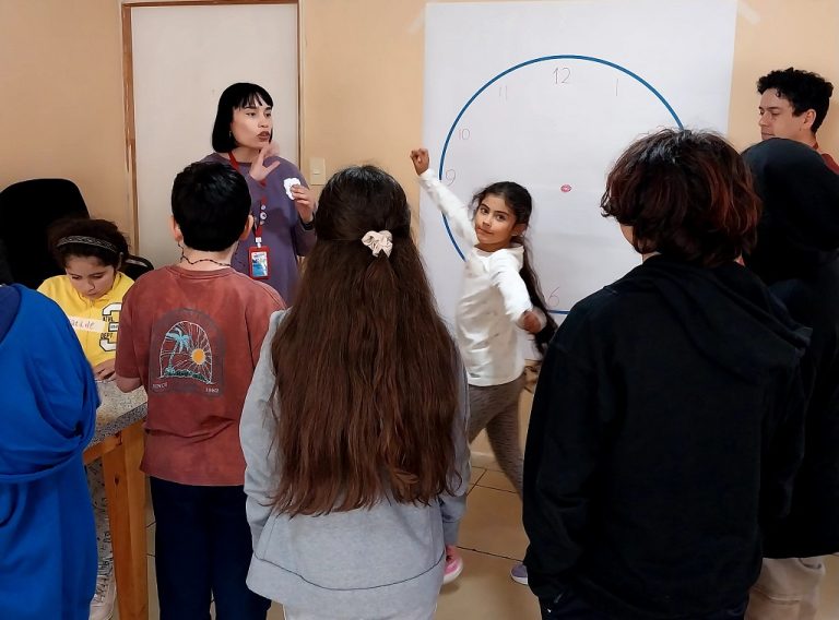 Niños y niñas de cuatro barrios de Valdivia participaron en actividades del proyecto “Acércate a Cecrea”