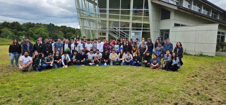 alianza público-privada realizó feria para alumnos de especialidad agropecuaria del Ranco