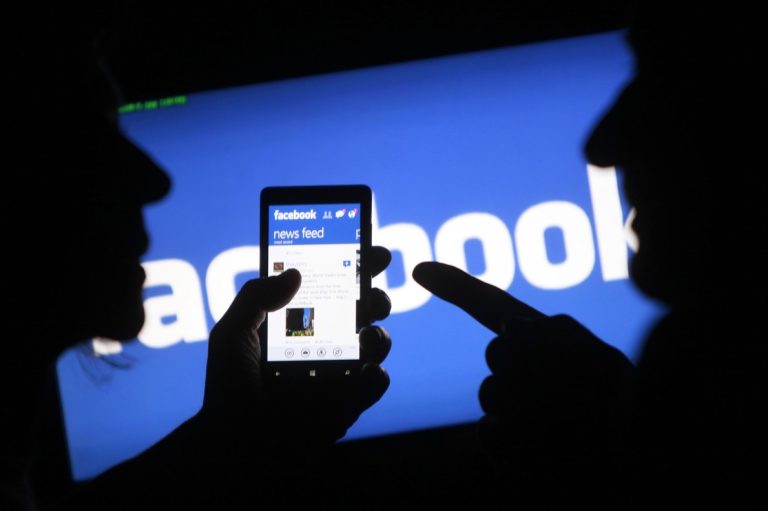 La mayoría de los evangélicos creen que las redes sociales son dañinas para su fe, mas sin embargo las utilizan