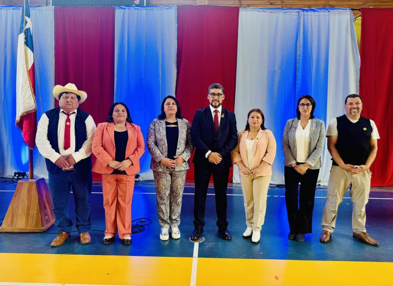 Claudio González asumió como alcalde de la comuna de Corral