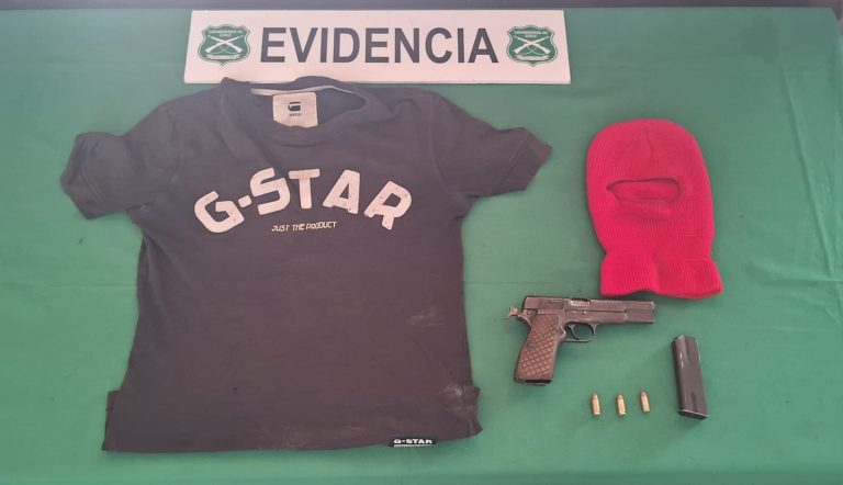 Armas incautadas y tres detenidos tras violento robo de vehículo en Lanco