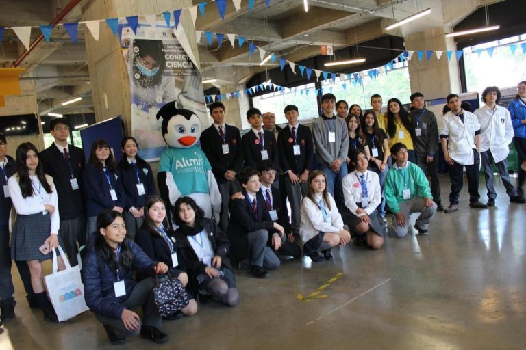 Destacada participación del Colegio Honorio Ojeda Valderas en ValdiCiencias Austral