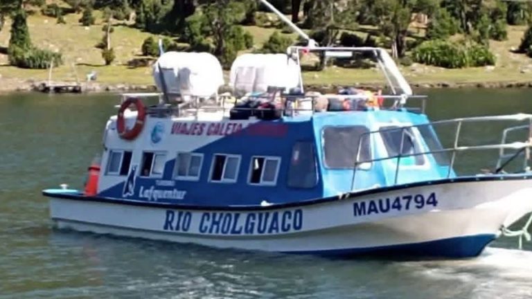 2 fallecidos y 7 desaparecidos tras naufragio en Bahía Mansa