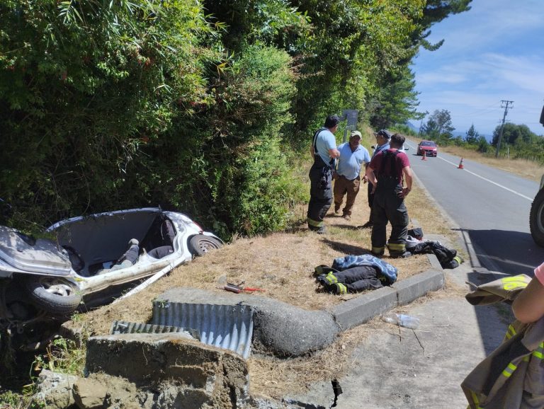 Accidente vehicular dejó dos heridos graves la tarde de este domingo en Corral