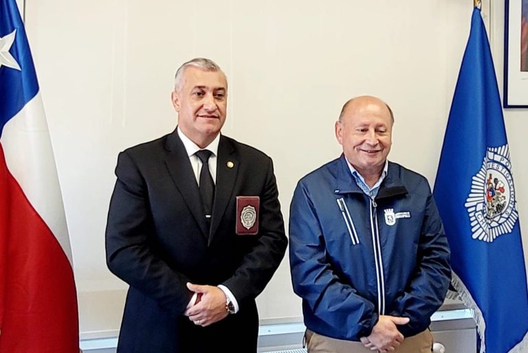 PDI y alcalde Rodrigo Valdivia coordinan estrategias de seguridad para Panguipulli
