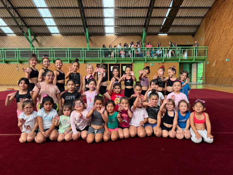 Más de 60 gimnastas realizan pretemporada en Club Amaranta de Valdivia