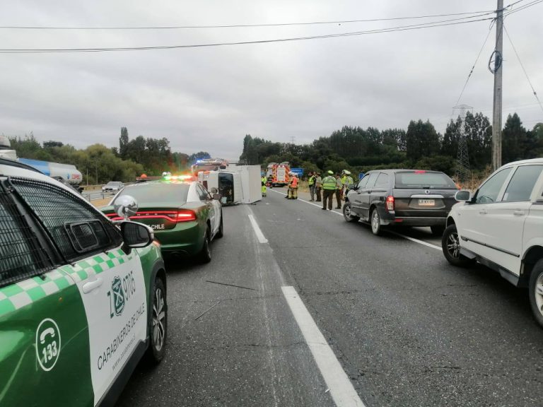 Accidente en la Ruta 5 Sur deja dos lesionados y genera congestión vehicular en Pilmaiquén