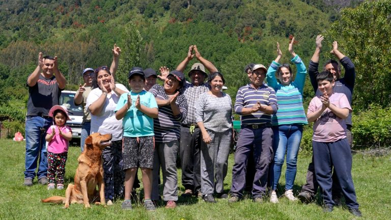 Con apoyo de INDAP y el Gobierno Regional, Cooperativa Caunacoop revitaliza su producción agrícola en Futrono con nueva maquinaria