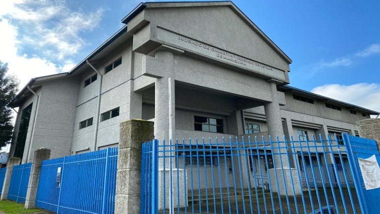 Tribunal declara ilegal la detención de tres imputados por receptación de vehículo robado