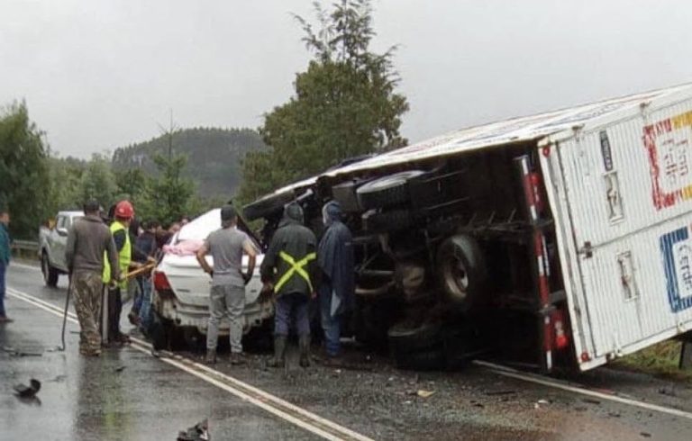 Trágico accidente en Los Lagos dejó un fallecido y tres heridos graves