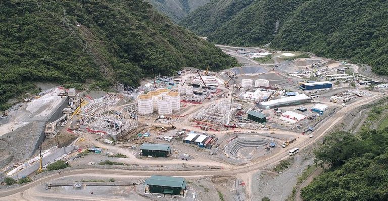 Inversionistas chinos evalúan millonario proyecto minero en Mariquina