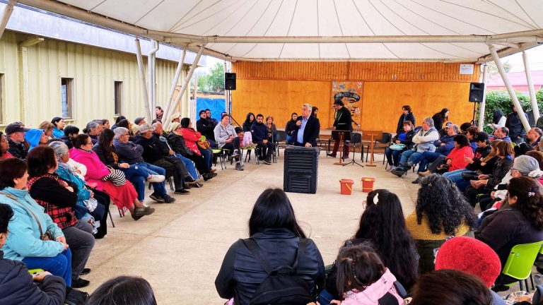 Municipalidad de Futrono impulsa el compostaje domiciliario con entrega de 100 kits y capacitaciones