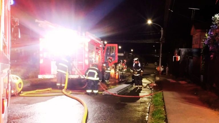 Bomberos de La Unión controló incendio en Irene Daiber la madrugada de este jueves
