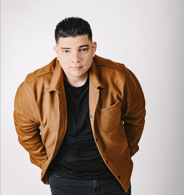 El cantante Martínez Labrador estrena Hosanna una declaración de adoración y gratitud a Dios