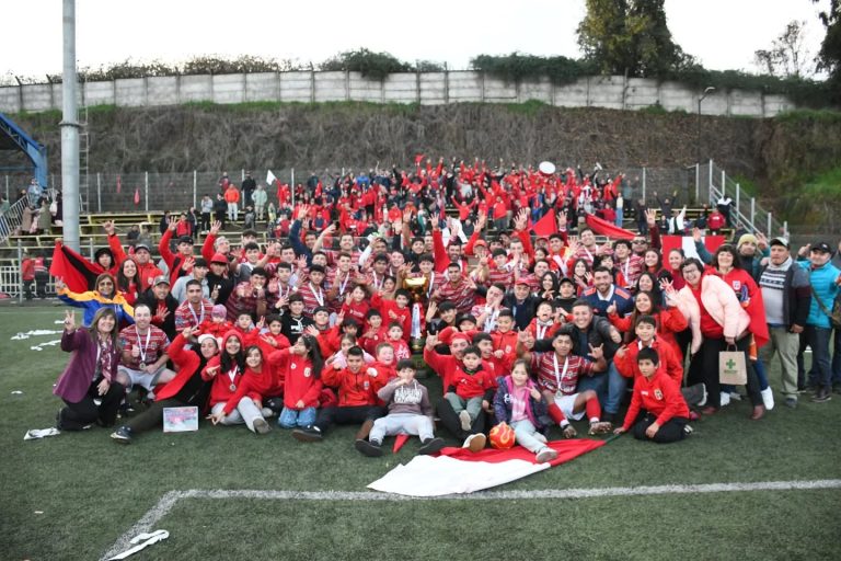 Royal de Futrono se consagra campeón regional ANFA 2025 tras vencer a Centenario en vibrante final