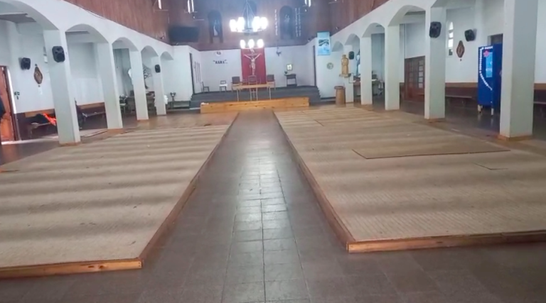 misas serán en el salón parroquial