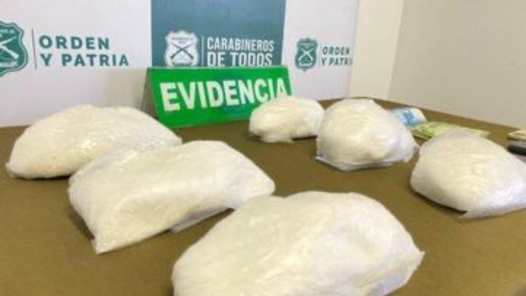 Prisión preventiva para colombianos detenidos con casi dos kilos de droga en La Unión