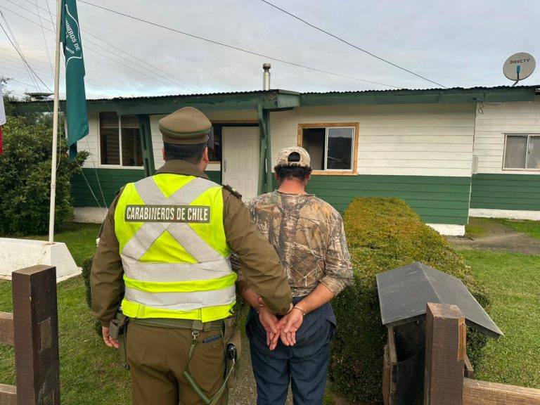 Prófugo por abigeato fue detenido en control vehicular en sector rural de Paillaco