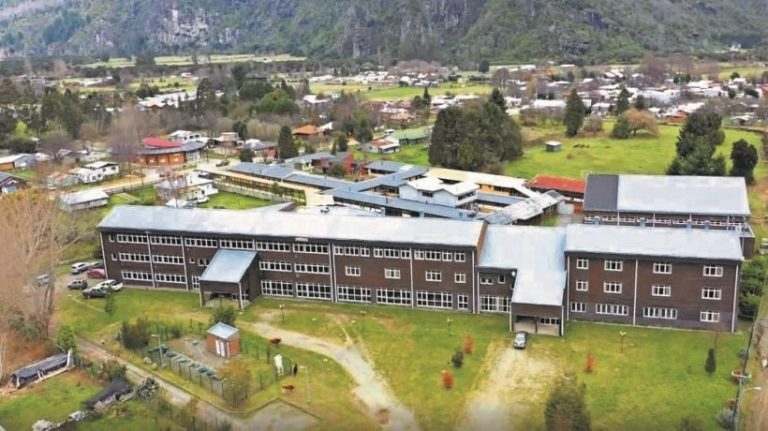 Municipalidad de Futrono por denuncias de maltrato en Liceo ITP de Llifén: «Hay sumarios en curso»