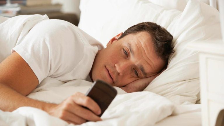 Eres adicto al teléfono y no lo sabes…