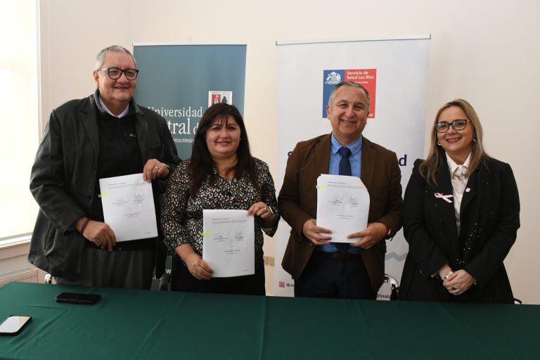 Servicio de Salud y UACh renuevan alianza para fortalecer docencia, investigación y atención en la red pública