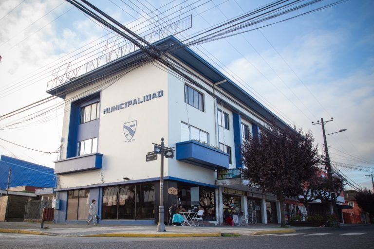 Aclaración pública del municipio sobre renuncia de exdirector del DAEM de Río Bueno
