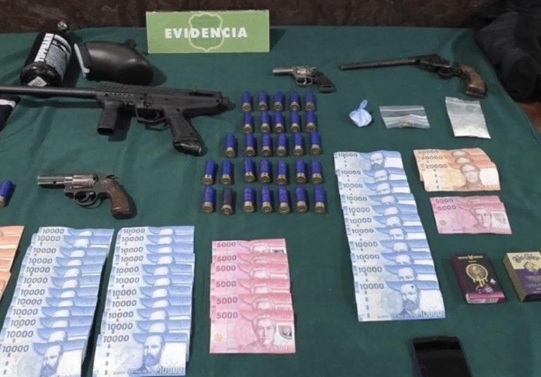 Se incautaron drogas y armas