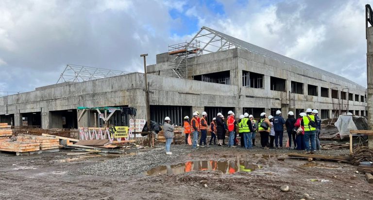 Construcción de nuevo Hospital de la comuna de Los Lagos alcanza un 28% de avance