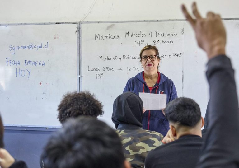 Los Ríos aumenta su nivel de ausentismo escolar y se ubica entre las regiones con peores cifras del país