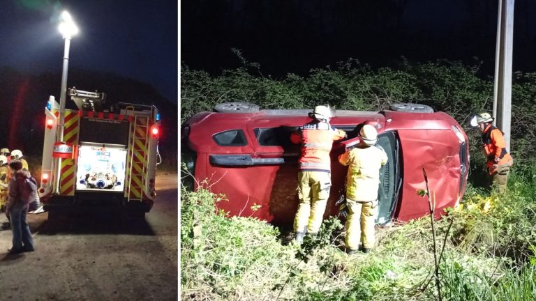 Vehículo terminó volcado en Río Bueno: conductor resultó sin lesiones