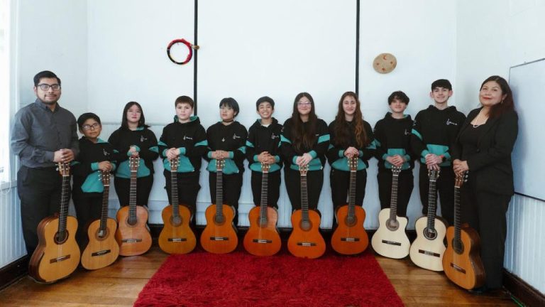 Talento de Los Ríos en escena para la celebración del aniversario 18 de la región