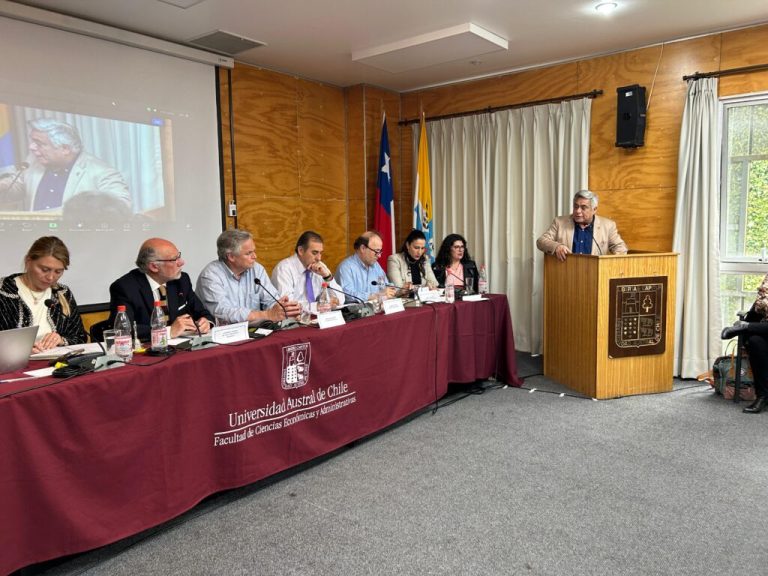 Alcalde de Futrono expone principales necesidades comunales en materia de salud ante Comisión de Salud del Senado
