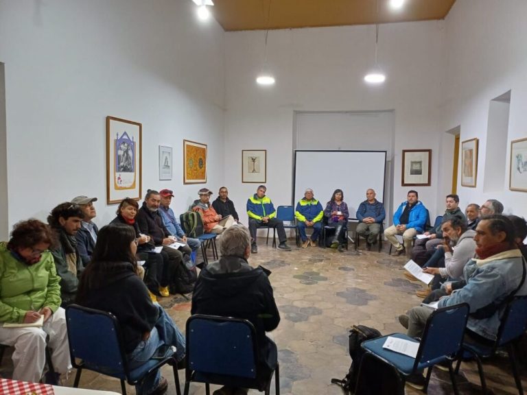 Organizaciones de Bosquentrama demandan cambios en políticaforestal y piden incorporar sus aportes en la ley de incendios que está en discusión