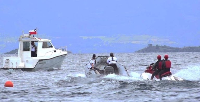 Activan operativo por naufragio de embarcación menor en el lago Ranco
