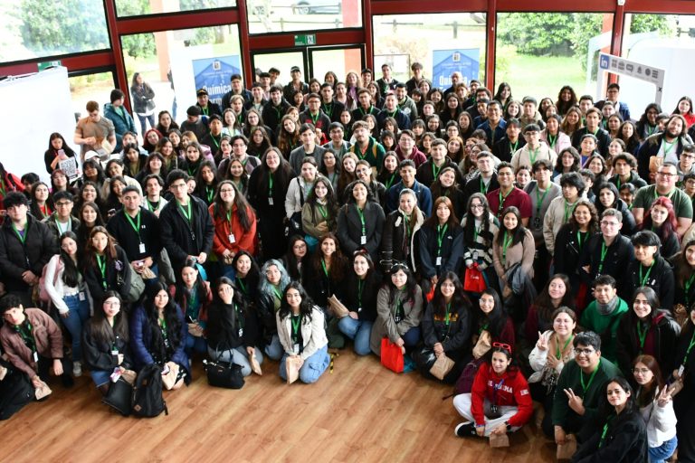 La UACh recibe estudiantes de todo el país en el XXIII Congreso de Estudiantes de Química y Farmacia 2025