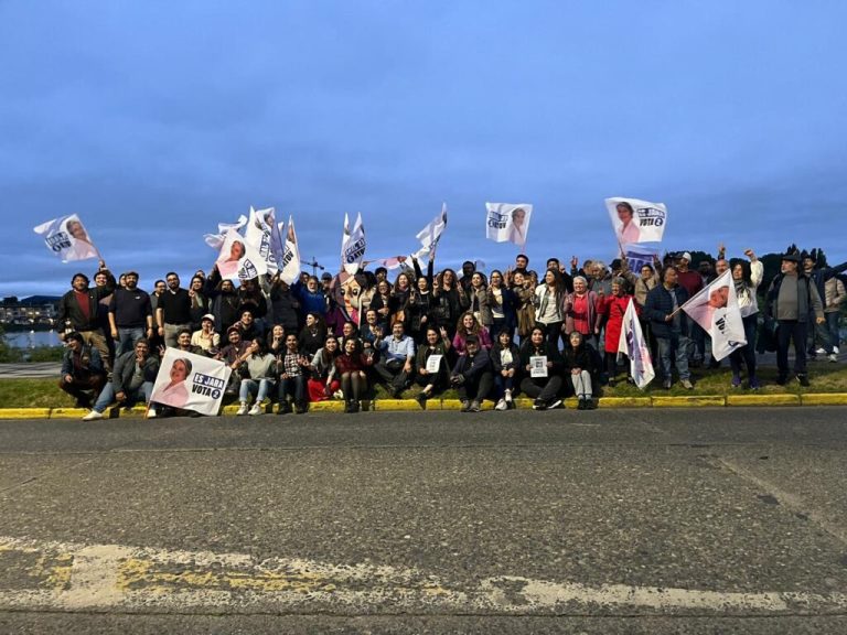 Comando Regional de Jeannette Jara abre su sede en Valdivia para coordinar despliegue electoral