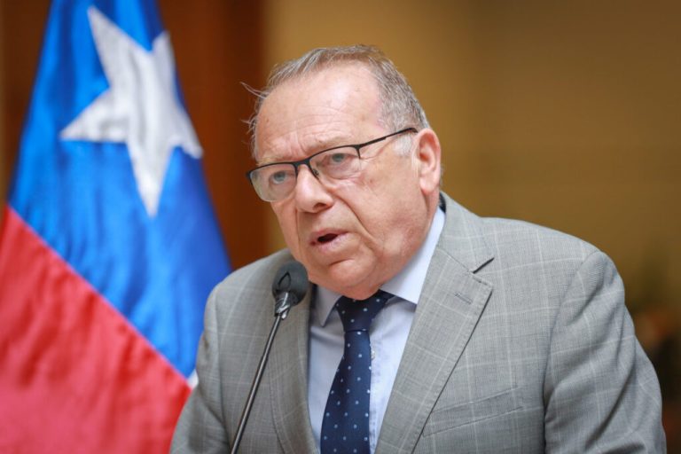 Diputado Berger cuestiona desempeño del SERVIU Los Rios por incumplimiento en proyectos habitacionales