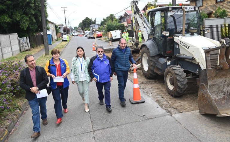Gobierno Regional inicia reparaciones de 373 puntos urbanos en las 12 comunas de Los Ríos
