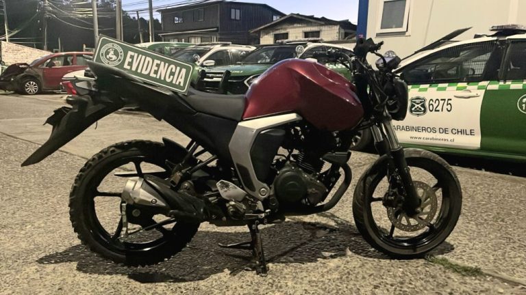 Valdivia : Carabineros detiene a joven que circulaba en motocicleta robada