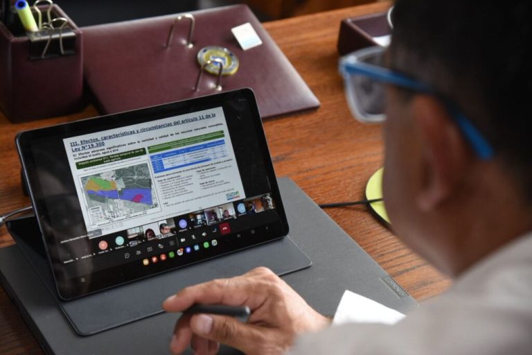 Gobierno anuncia aprobación de proyecto fotovoltaico de más de 15 millones de dólares en inversión para Los Ríos